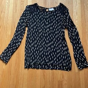 Black & white dressy top with lace shoulders